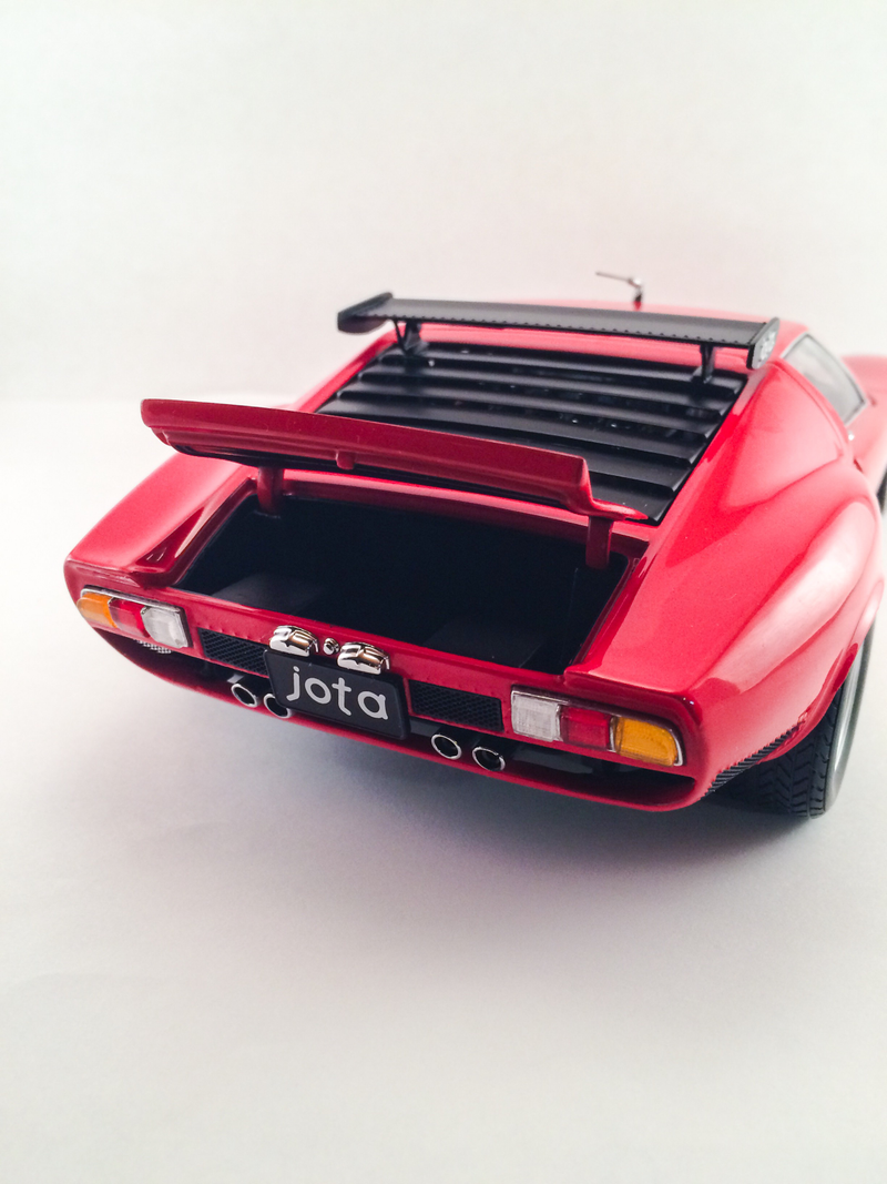 Illustration for article titled Review: Lamborghini Miura Jota SVR
